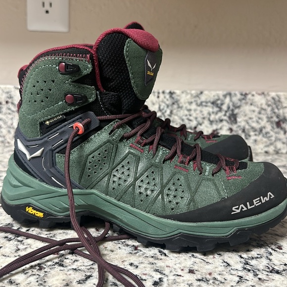 Salewa Alp Trainer Mid 2 GTX Hiking Boot - Picture 3 of 6